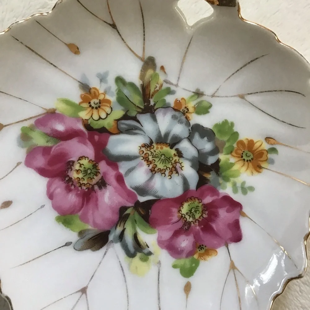 Vintage Japan Floral Porcelain Trinket Dish Gold Trim Scalloped Handle